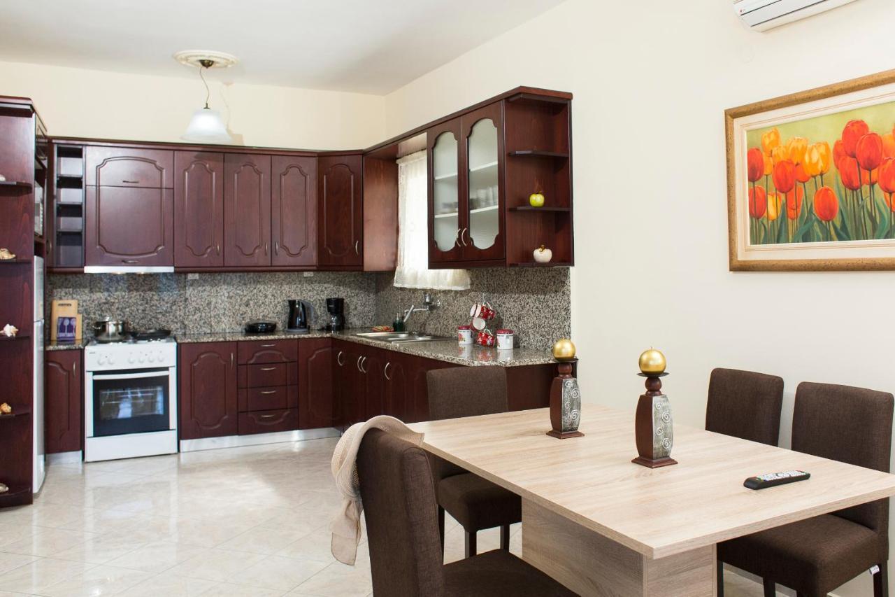 Mavros Molos Seaside Apartment Kíssamos Екстериор снимка
